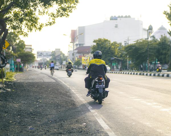 Taxi moto à Paris : le moyen idéal pour éviter les embouteillages